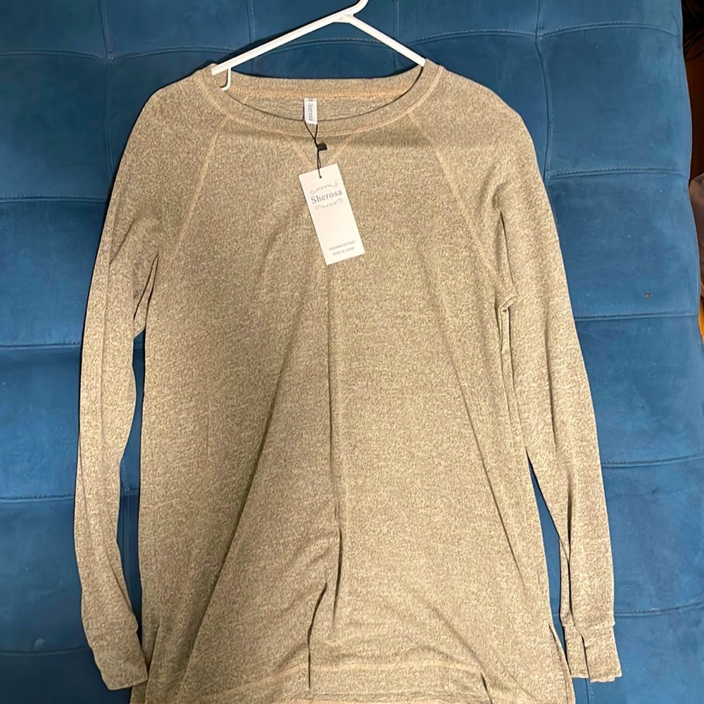 Sherosa woman’s medium long sleeve shirt
